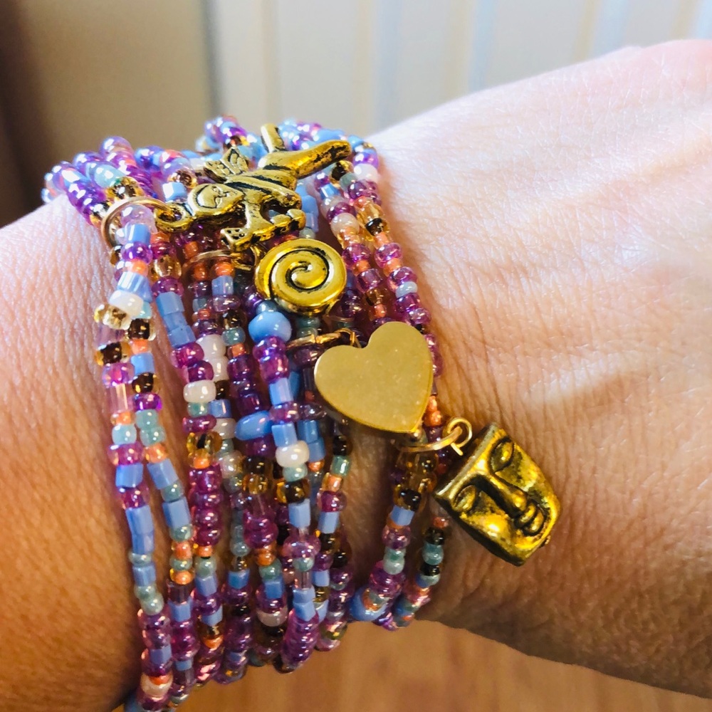 Long necklace and bracelet